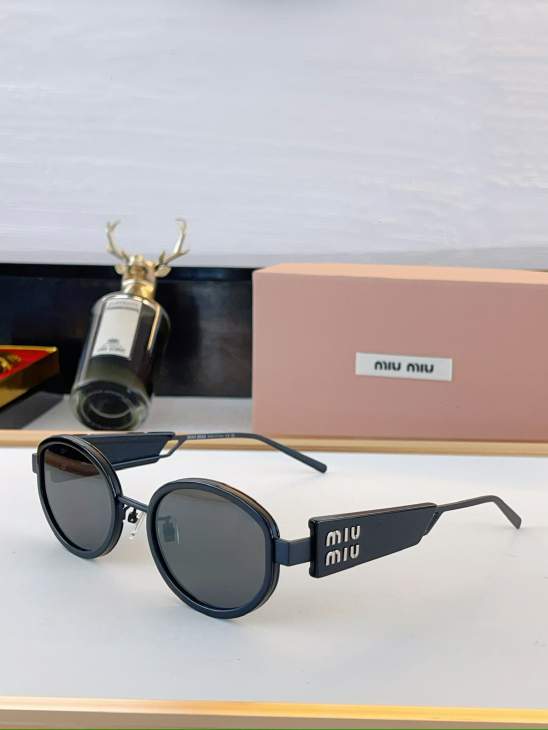 Picture of Miu Miu Sunglasses _SKUfw80049260fw